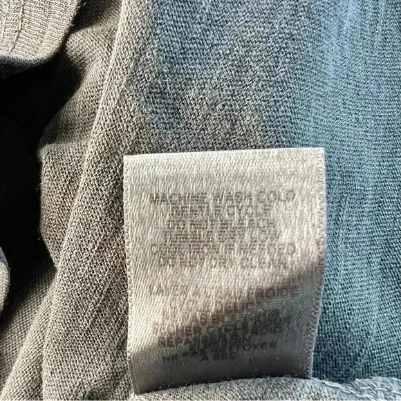 Billabong Women’s Be Natural Dark Weathered Gray Tee Size Small - Picture 9 of 9